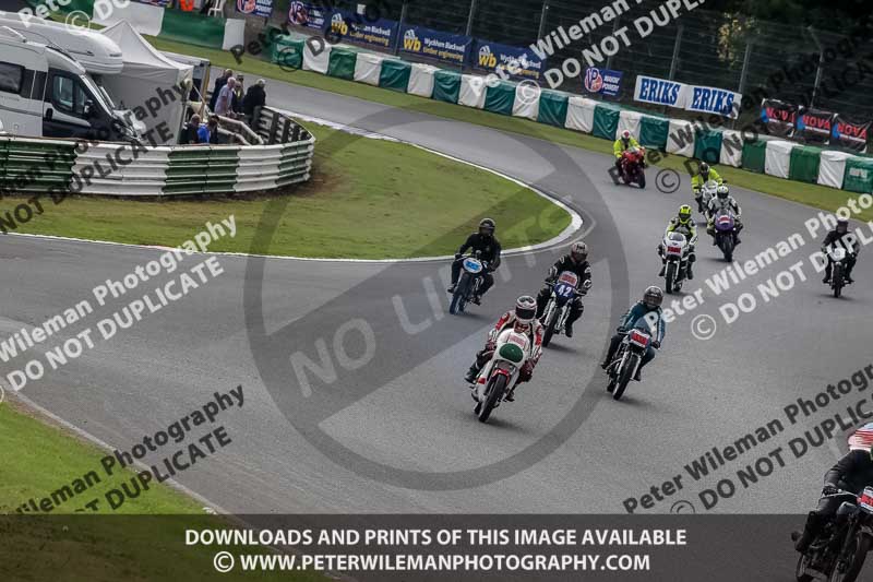 Vintage motorcycle club;eventdigitalimages;mallory park;mallory park trackday photographs;no limits trackdays;peter wileman photography;trackday digital images;trackday photos;vmcc festival 1000 bikes photographs